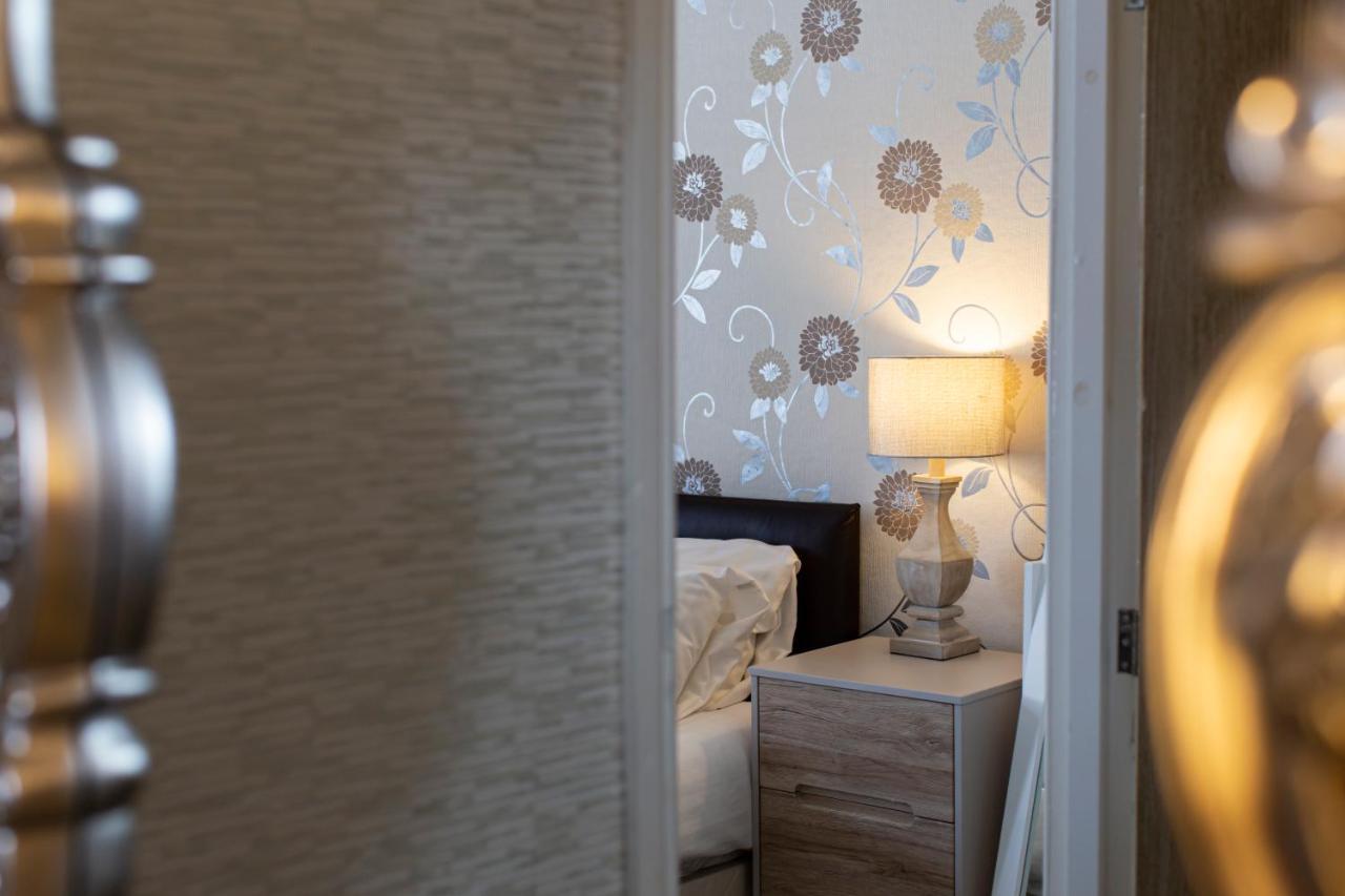 Snooze Bed & Breakfast Ландъндо Екстериор снимка