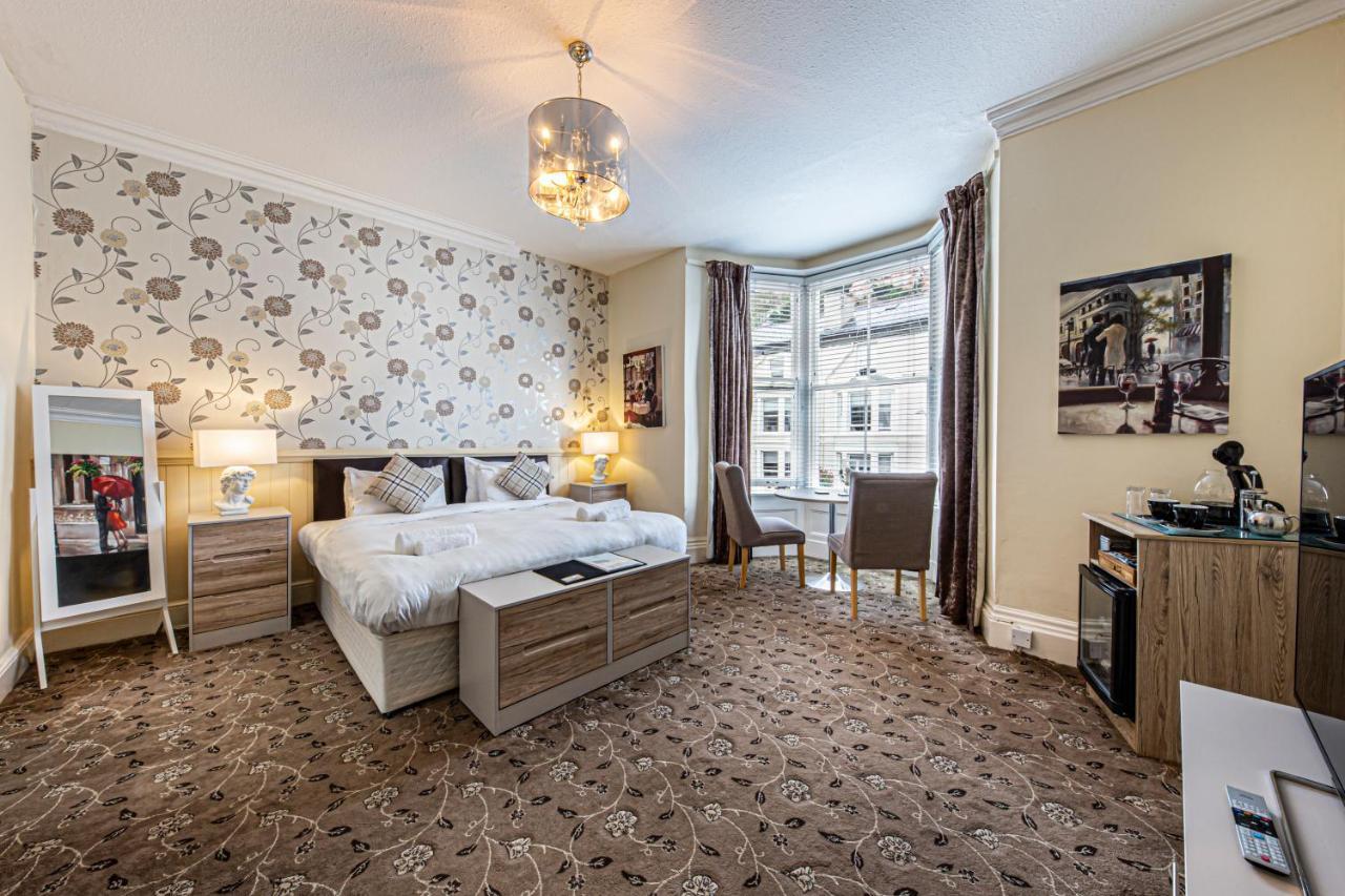 Snooze Bed & Breakfast Ландъндо Екстериор снимка