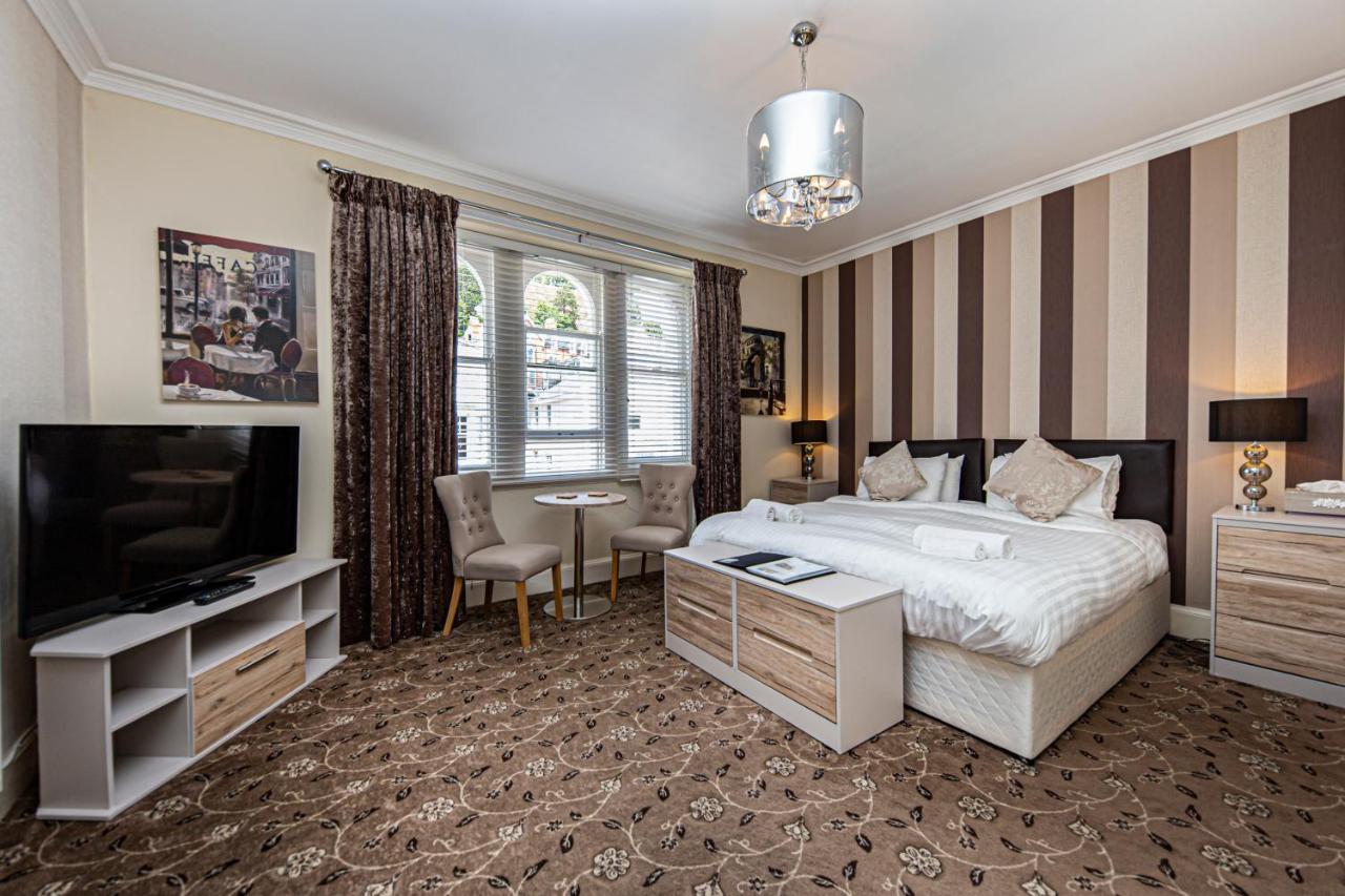 Snooze Bed & Breakfast Ландъндо Екстериор снимка